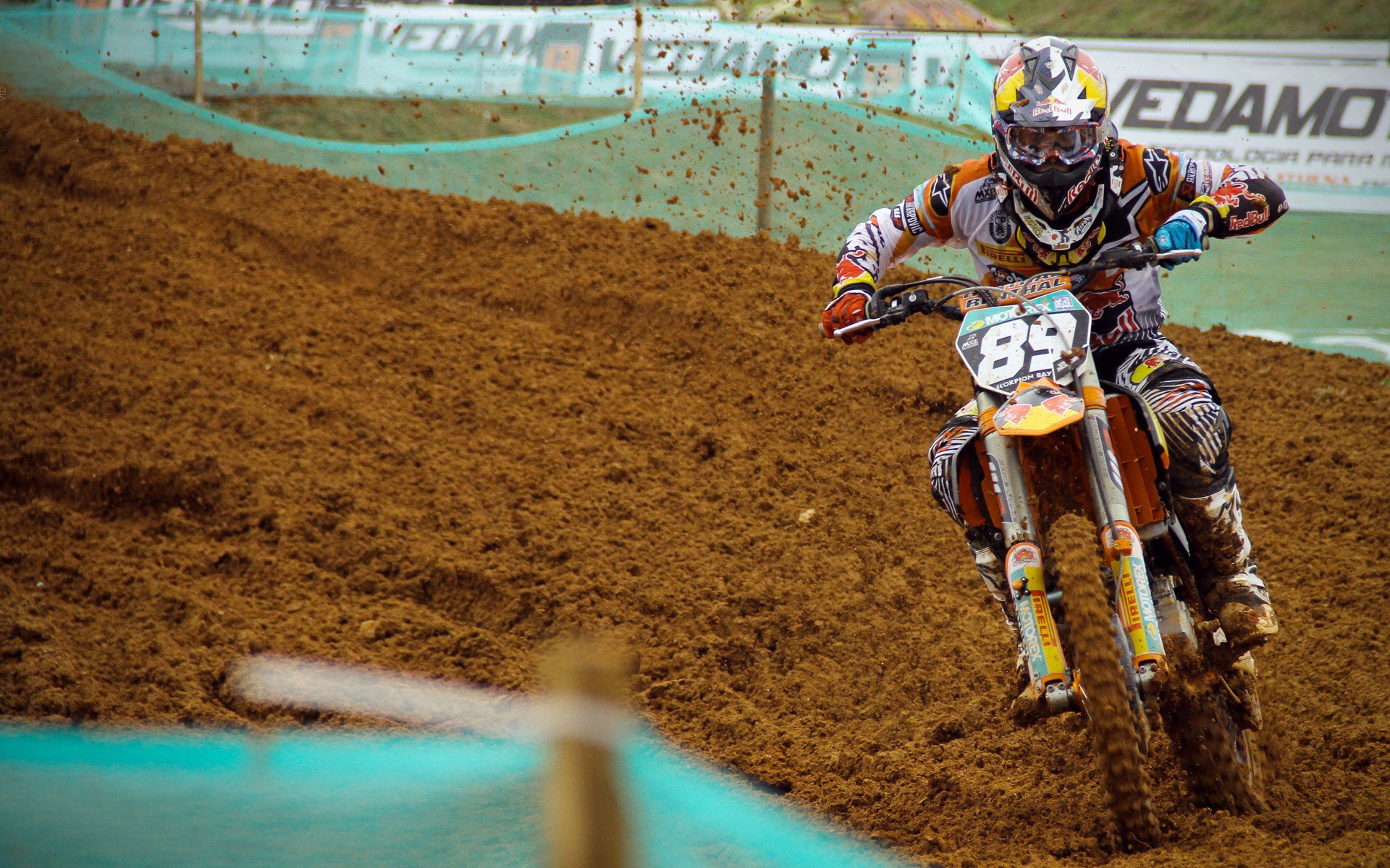 中国体操全锦赛女子全能决赛 新秀四项均衡发挥力压群芳夺冠，中国女子体操拿过全能冠军吗